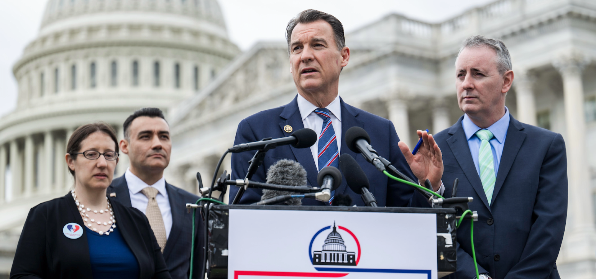 Reps. Tom Suozzi and Brian Fitzpatrick